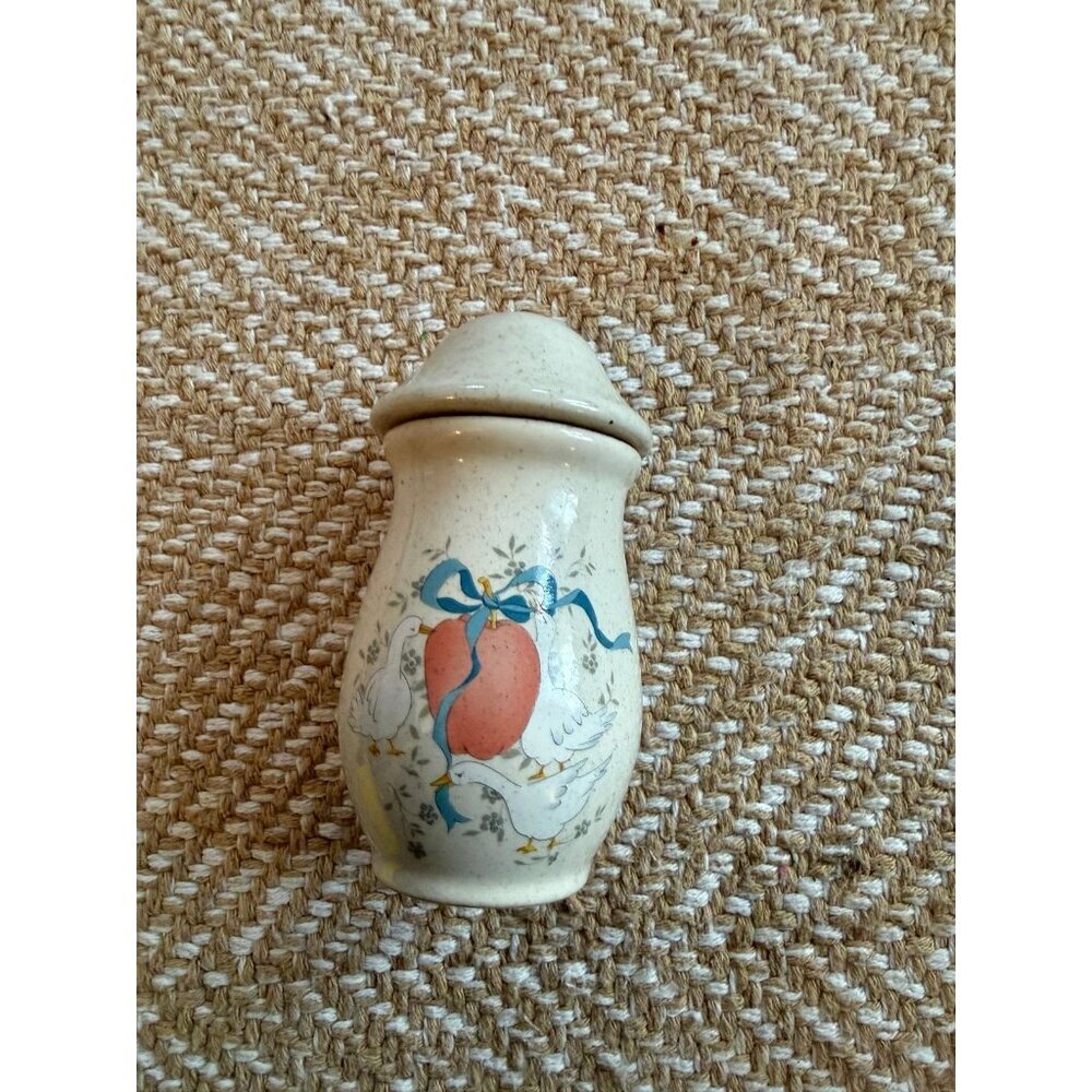 Made in Taiwan, goose, ceramic salt and pepper shaker
